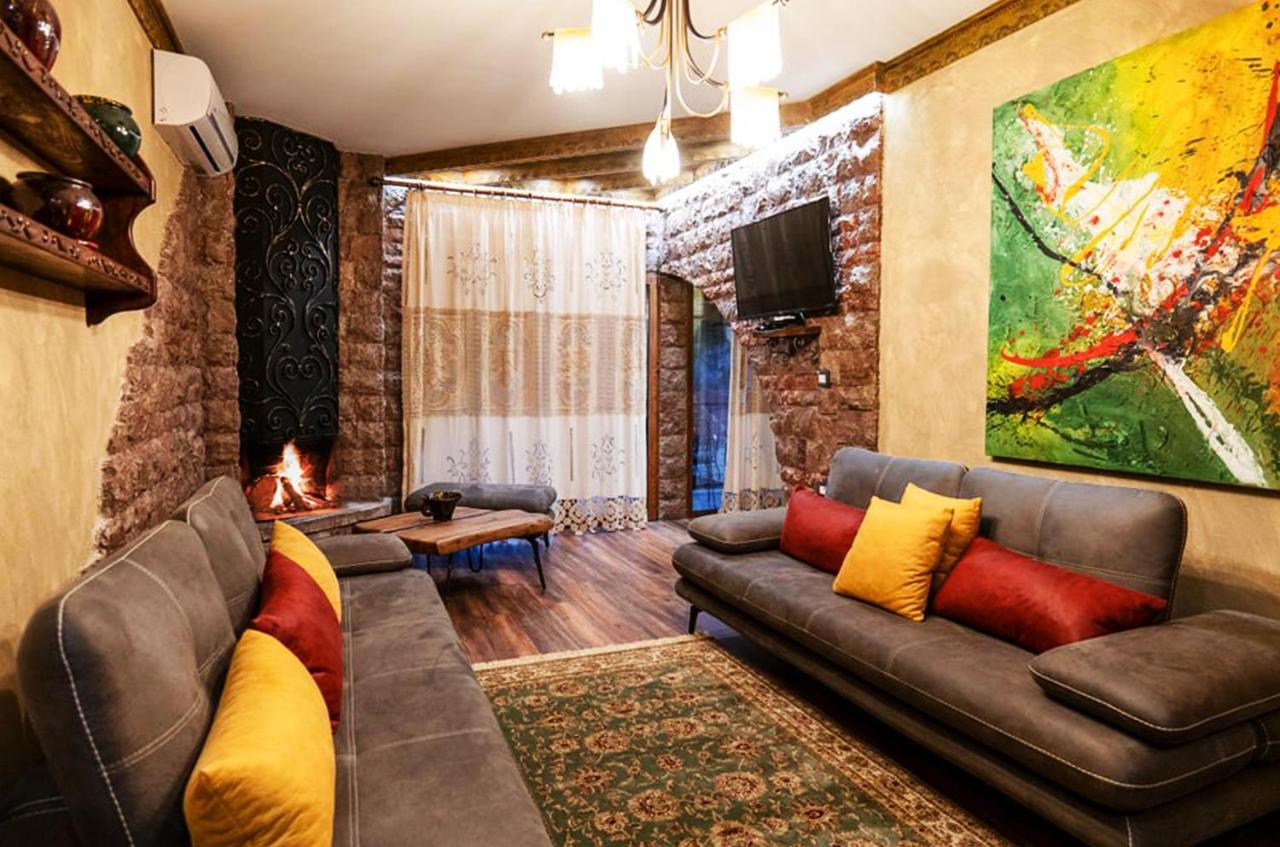 Vila Eden Boutique Hotel Korce Ngoại thất bức ảnh