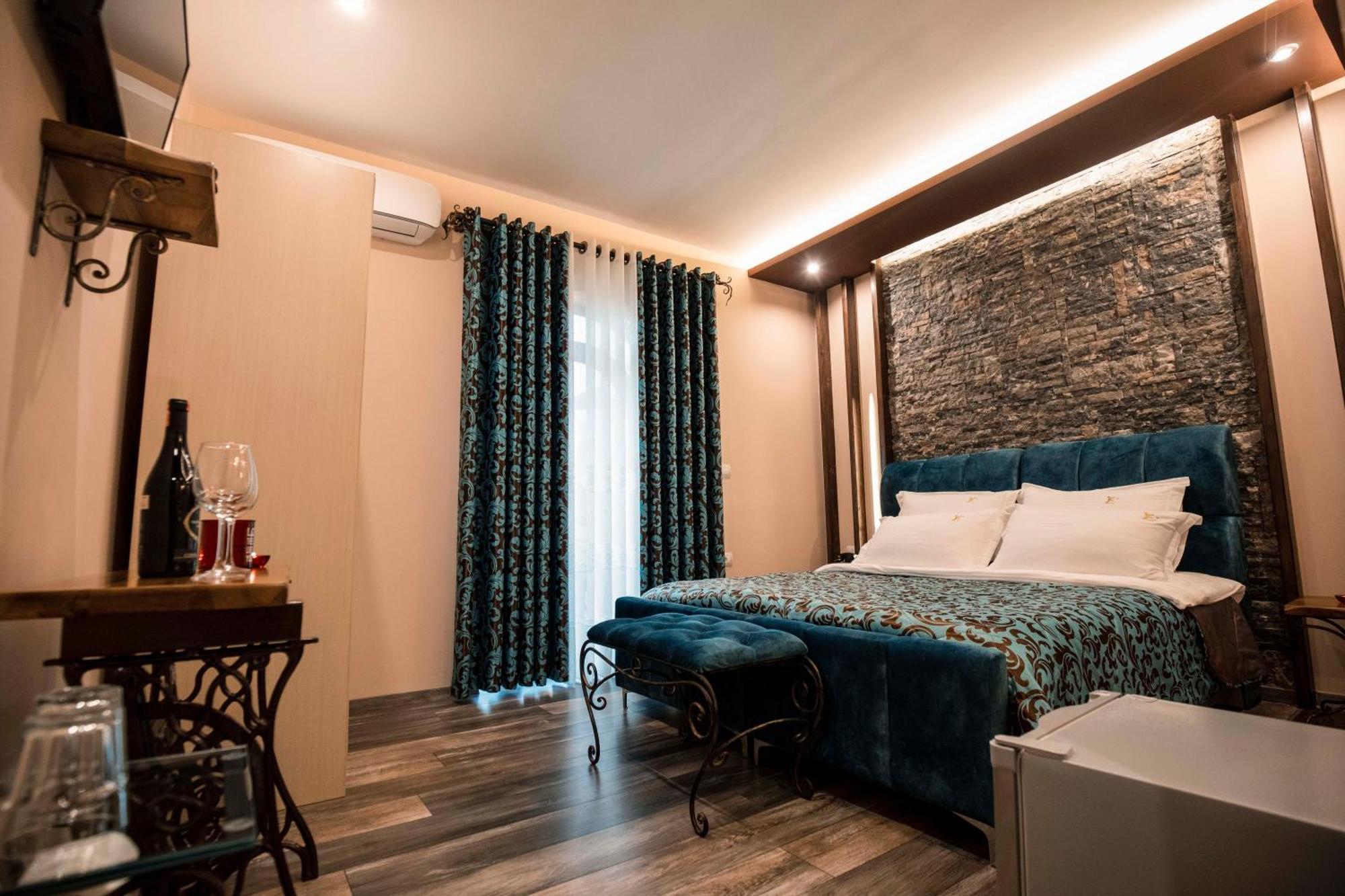 Vila Eden Boutique Hotel Korce Phòng bức ảnh